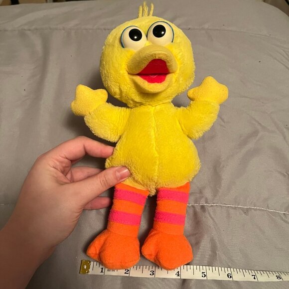 Vintage 1995 Big Bird from Sesame Street Yellow Plush Stuffed Animal Toy - Picture 3 of 7